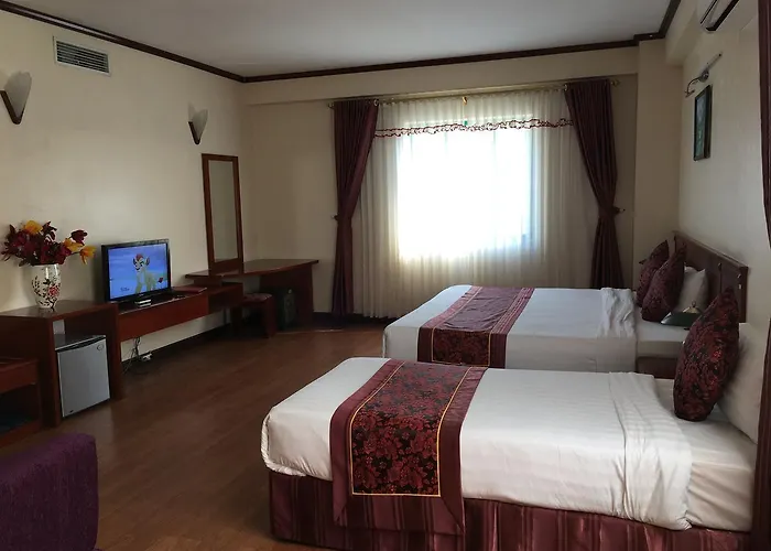 Hotel Blue Sky Halong 3*