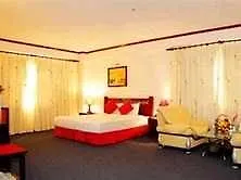 Blue Sky Halong Hotel 3*